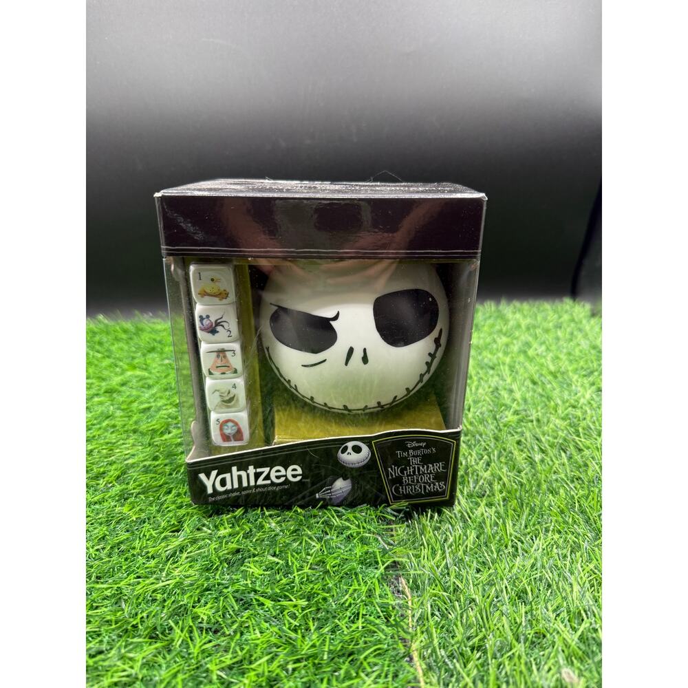 Yahtzee Usaopoly - Tim Burton's The Nightmare Before Christmas